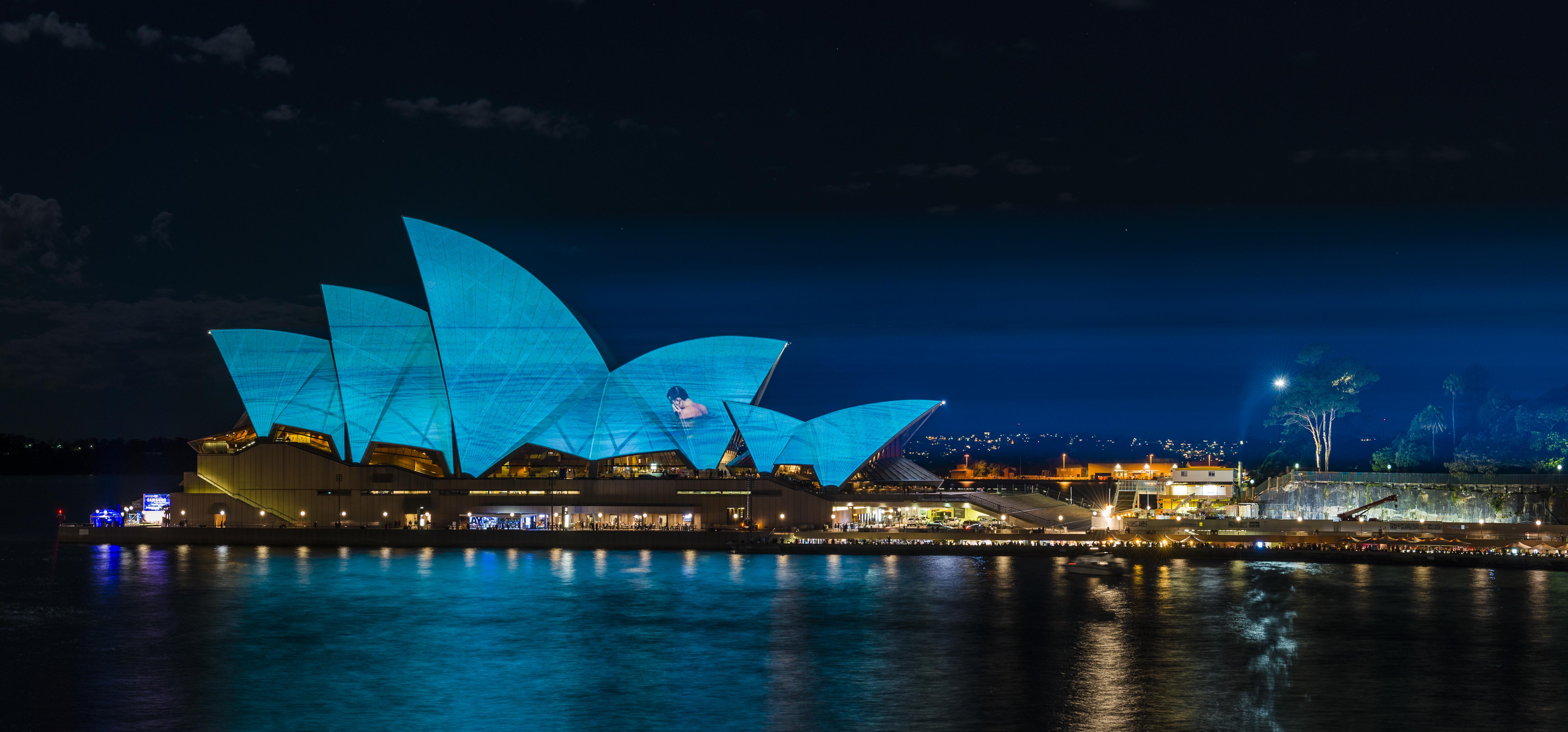 Sydney Opera House and Harbour Bridge at Dusk, Australia без смс